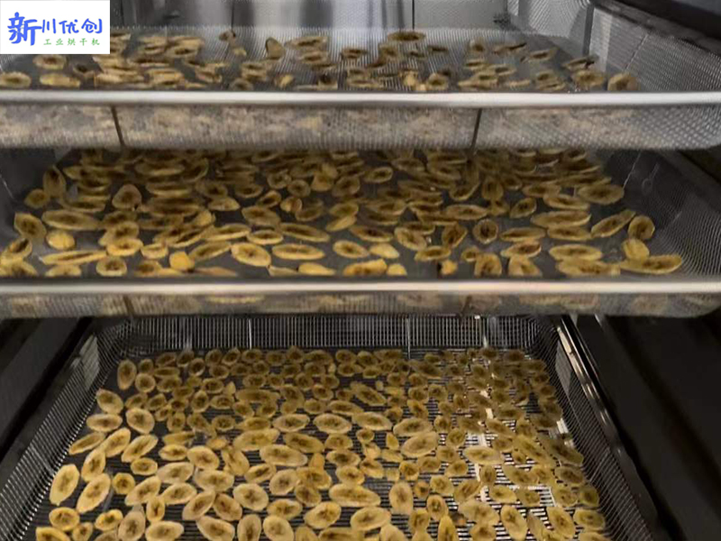 6268e6264aaaf.jpg 香蕉片烘干3.jpg