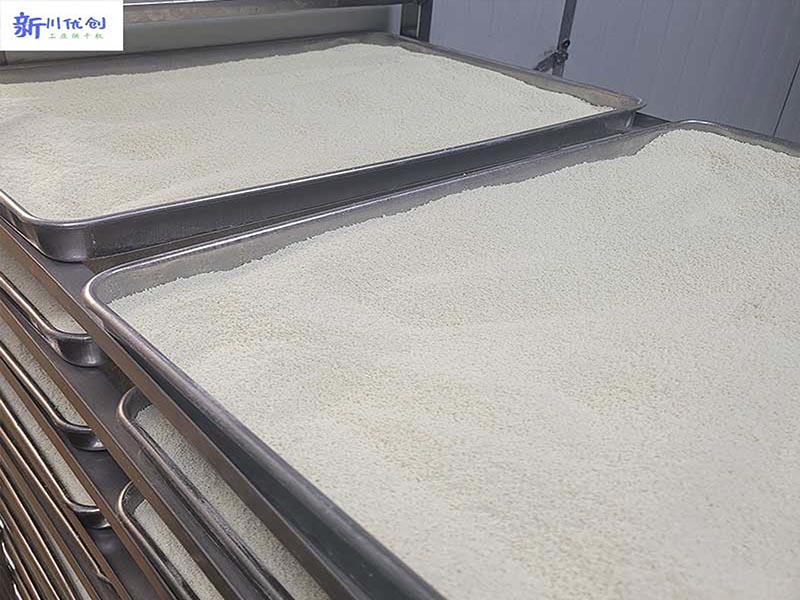 成都客戶訂購我司大型烘箱一套，用于雞精物料的烘干